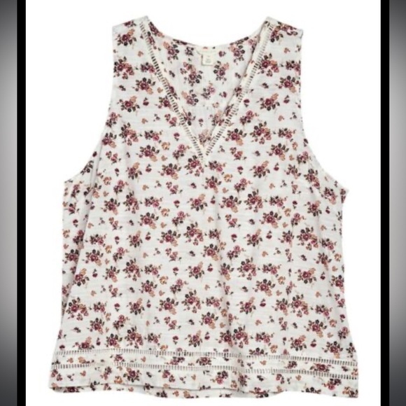 Caslon Tops - CASLON Floral Tank Top size M